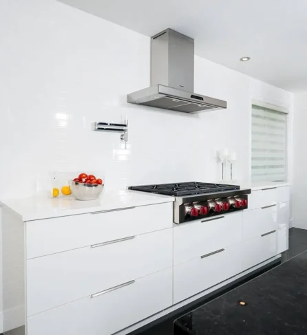 HOW TO CHOOSE A WHITE KITCHEN?