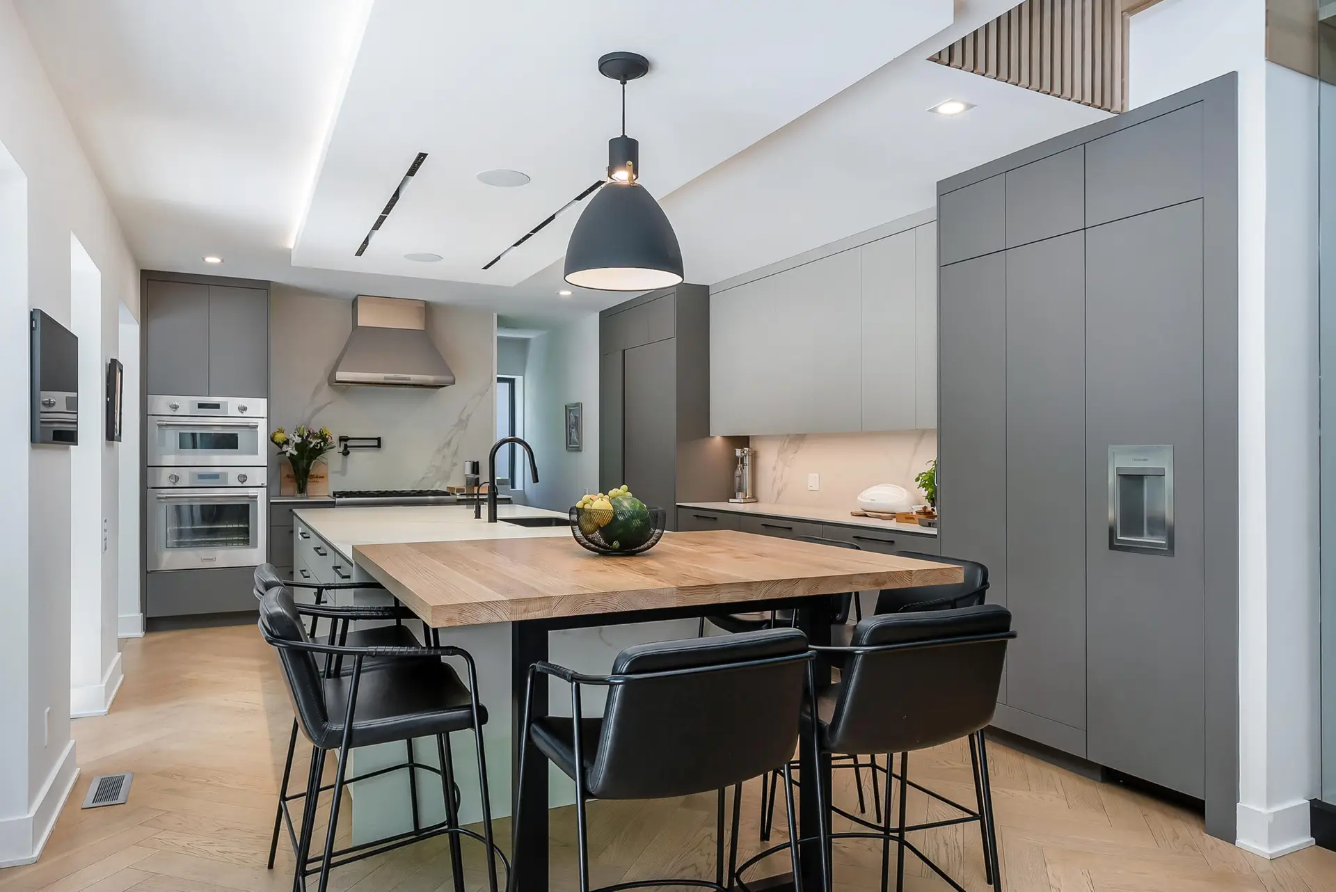 Cuisines et Salles de Bains sur Mesure – Votre Expert en Rénovation à Laval